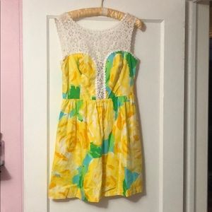 Lilly Pulitzer Raegan First Impressions Size 4